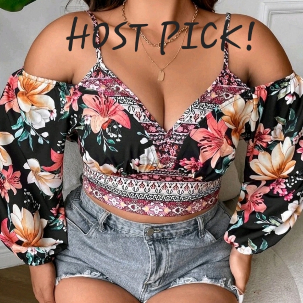 HP 2X 🎉 cold shoulder crop top 💐